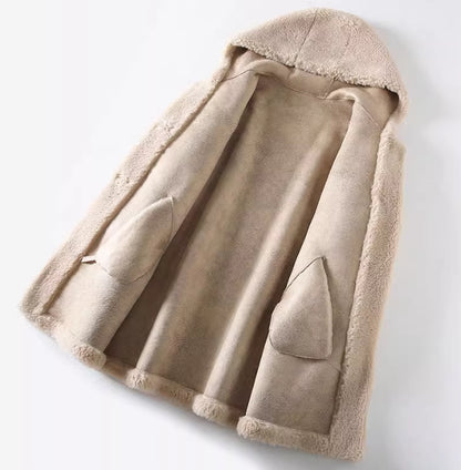 Manteau Douillet à Capuche en Fourrure