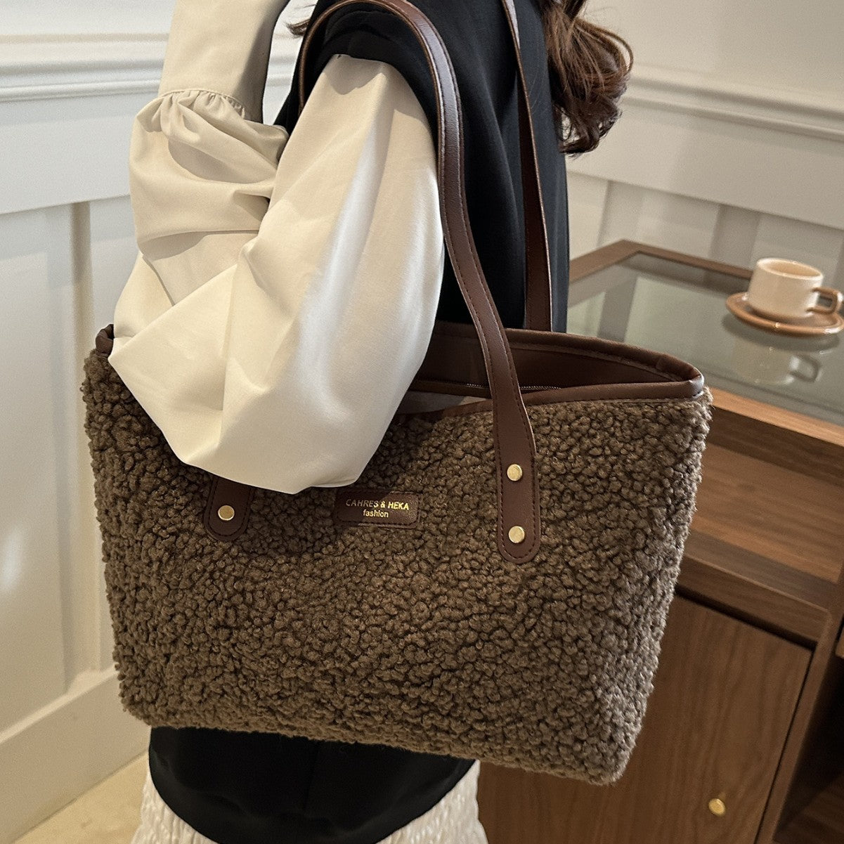 Sac Cabas Texturé au Style Chic et Confortable