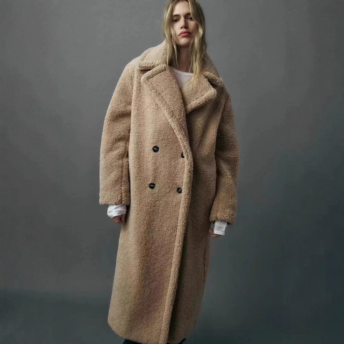 Manteau Long Douillet à Texture Pelucheuse