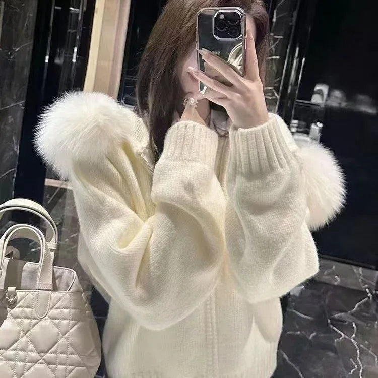 Cardigan de haute qualité à capuche avec col en fourrure tricotée